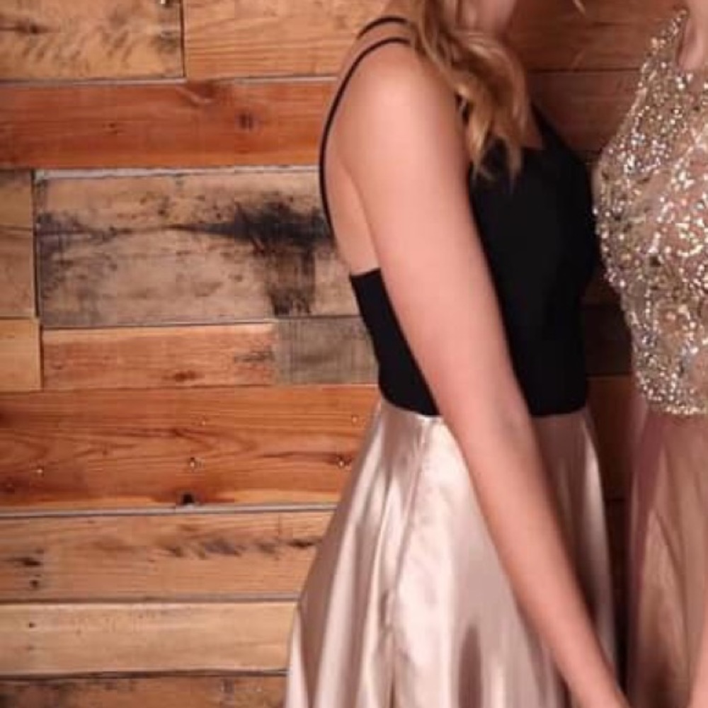 Prom Dress - Picture 4 of 5